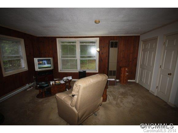 208 Weston Rd - Photo 2