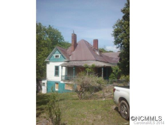 690 Emma Road