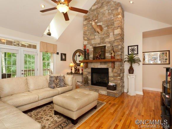 636 Dillard Avenue - Photo 3