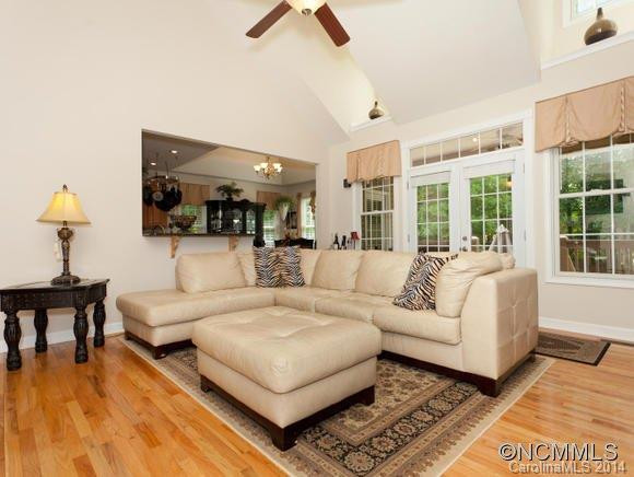636 Dillard Avenue - Photo 4