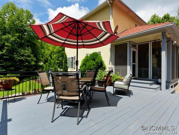 743 Streamside Drive - Photo 3