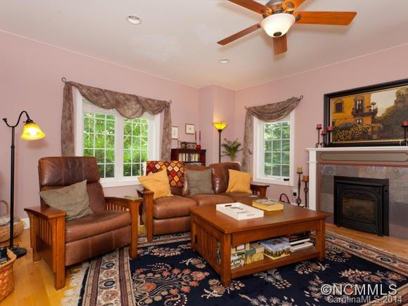 743 Streamside Drive - Photo 4