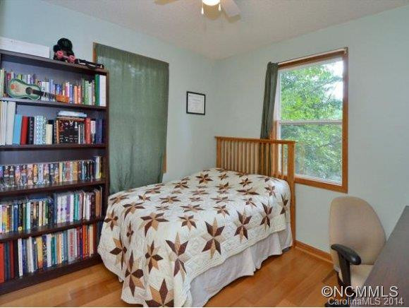 8 OAKEN COURT - Photo 12