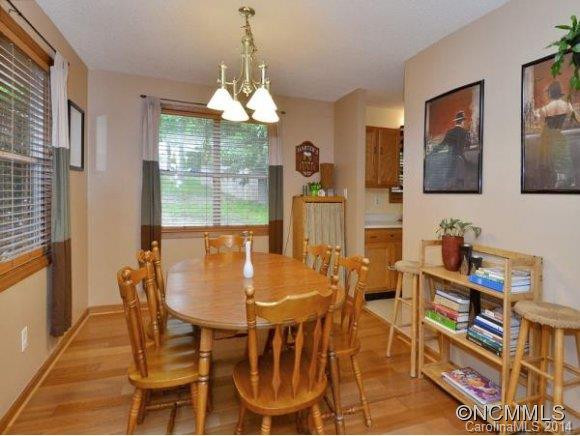 8 OAKEN COURT - Photo 6