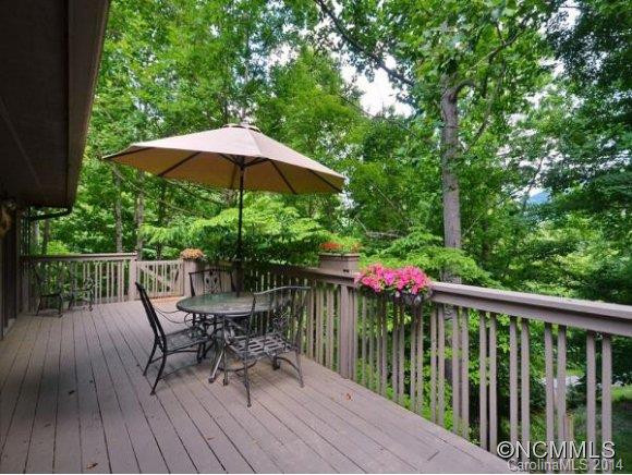 12 BEECH TREE LN - Photo 12