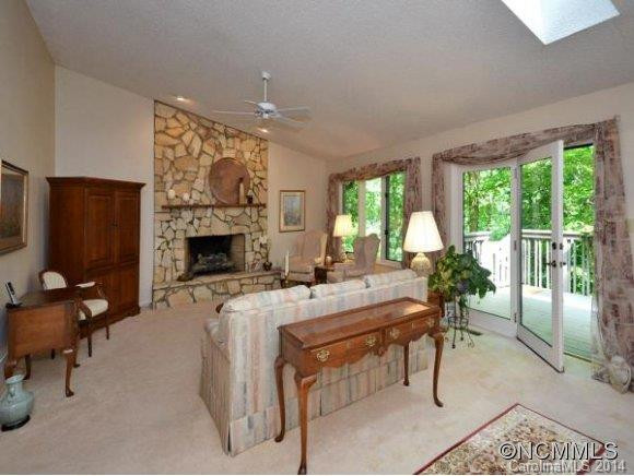 12 BEECH TREE LN - Photo 3