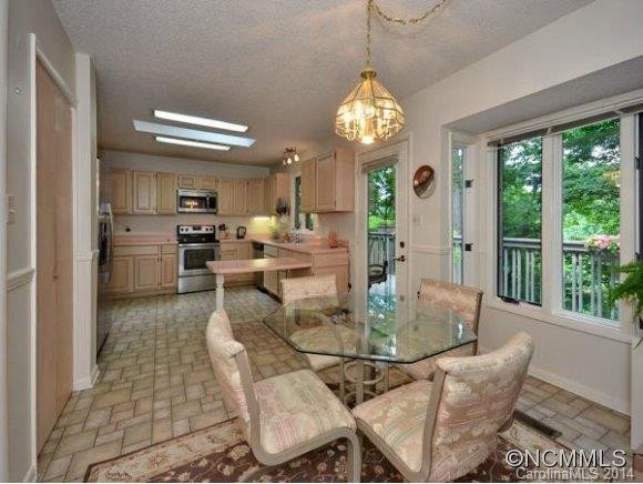12 BEECH TREE LN - Photo 7