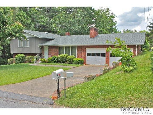 42 MOUNTAINBROOK ROAD