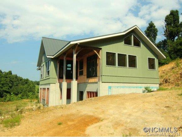 2214 SUGARLOAF MOUNTAIN RD - Photo 2