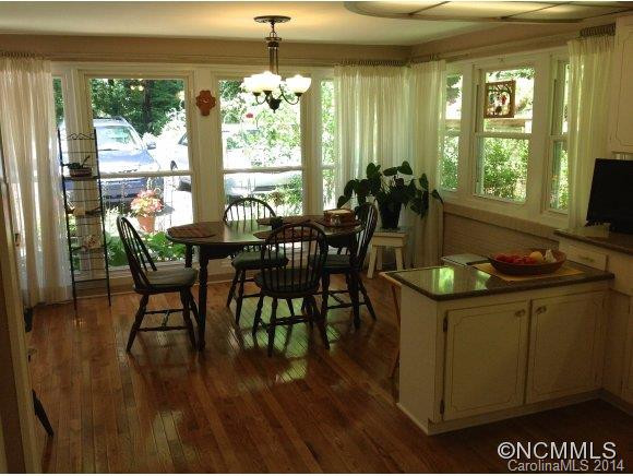 185 Fern Avenue - Photo 2