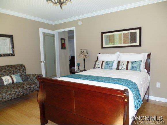 540 Island Ford Road - Photo 6