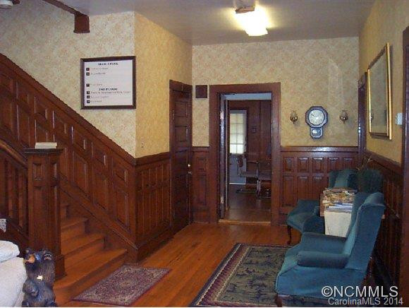 66 Walnut Street - Photo 9