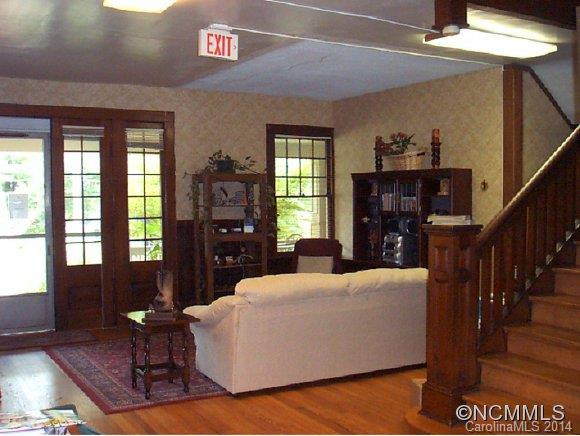 66 Walnut Street - Photo 10