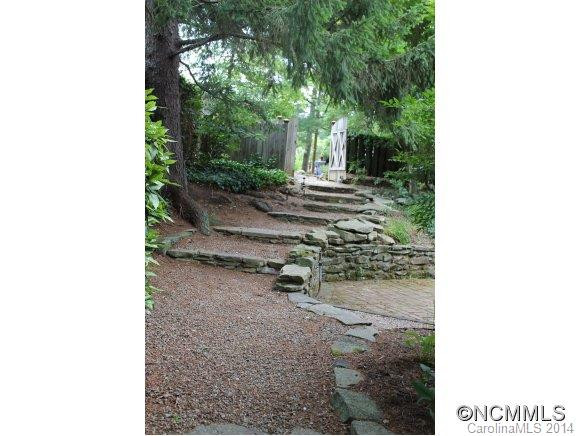 49 Plymouth Circle - Photo 16
