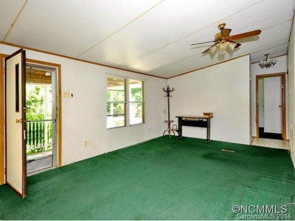 2224 FOX HOLLOW ROAD - Photo 3