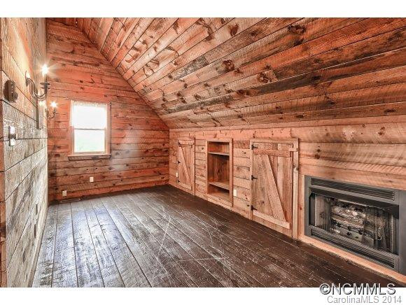 444 Delind Drive - Photo 14