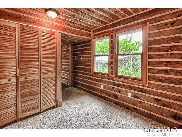 444 Delind Drive - Photo 16