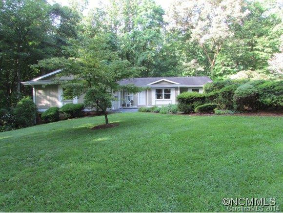 900 Greenwood Drive - Photo 2
