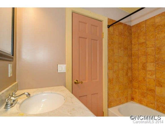 317 Pearson - Photo 18