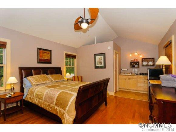 317 Pearson - Photo 21