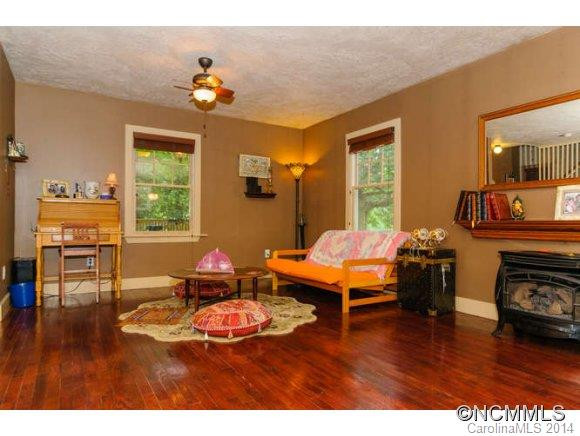 317 Pearson - Photo 6