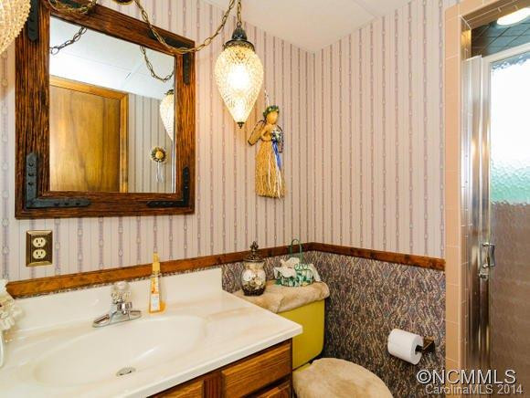 42 Evelake Drive - Photo 17