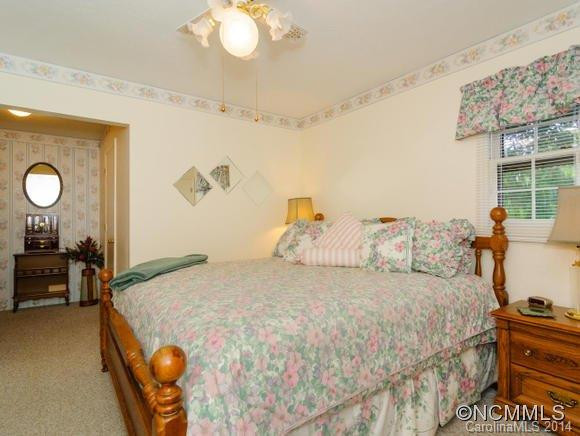 42 Evelake Drive - Photo 7