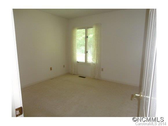 112 Deerlake Dr - Photo 21