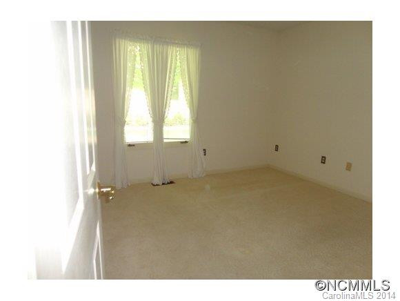 112 Deerlake Dr - Photo 22