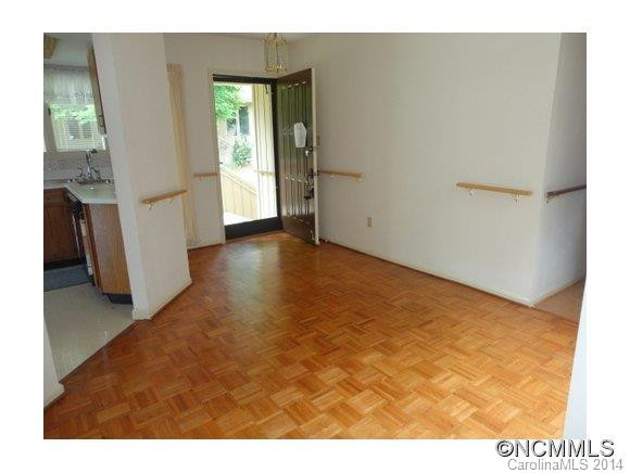 112 Deerlake Dr - Photo 7