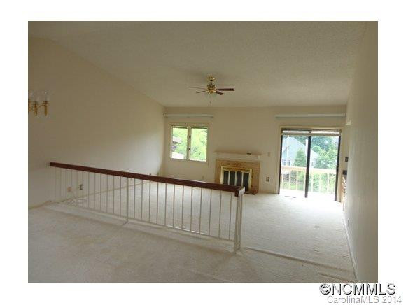 112 Deerlake Dr - Photo 8