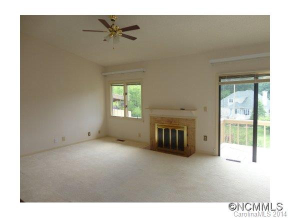 112 Deerlake Dr - Photo 9