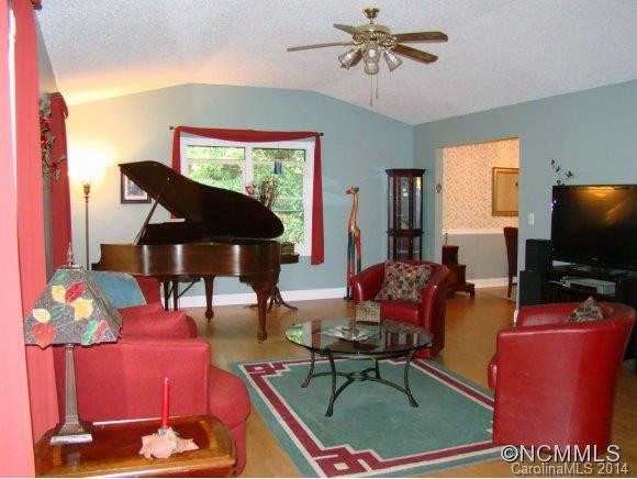 406 Canonero Drive - Photo 3