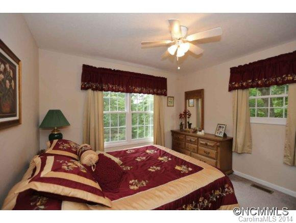 327 Junaluska Oaks - Photo 12