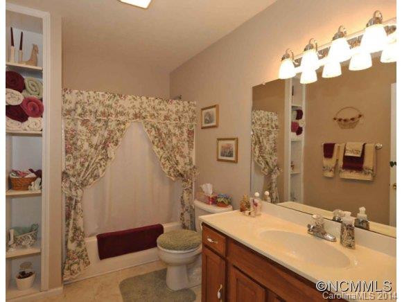 327 Junaluska Oaks - Photo 14