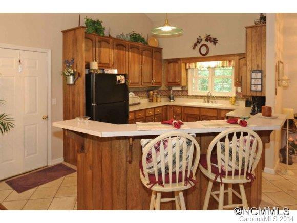 327 Junaluska Oaks - Photo 4