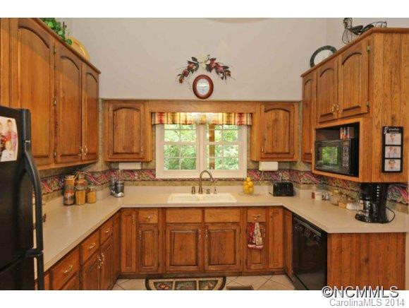 327 Junaluska Oaks - Photo 5