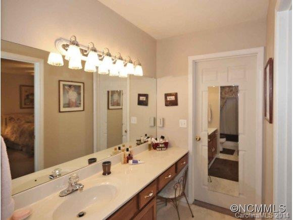 327 Junaluska Oaks - Photo 10