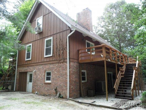 1585 Fox Run Road - Photo 2