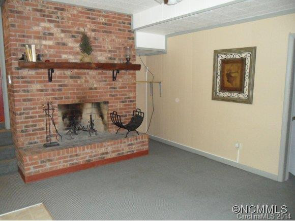 1585 Fox Run Road - Photo 12