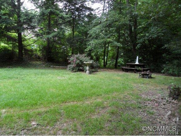 1585 Fox Run Road - Photo 17