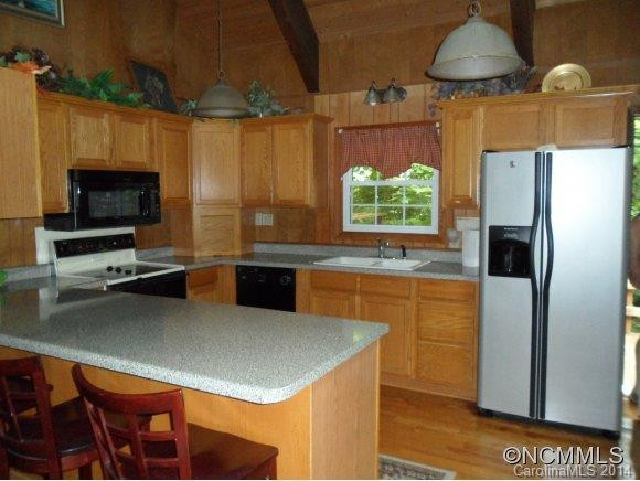 1585 Fox Run Road - Photo 3