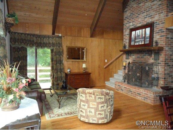 1585 Fox Run Road - Photo 5