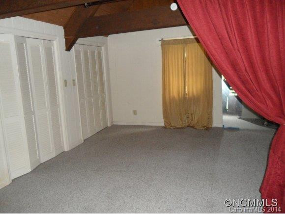 1585 Fox Run Road - Photo 9