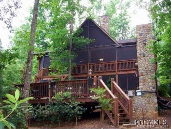 384 LAKEWOOD DRIVE