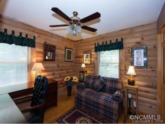 384 LAKEWOOD DRIVE - Photo 13