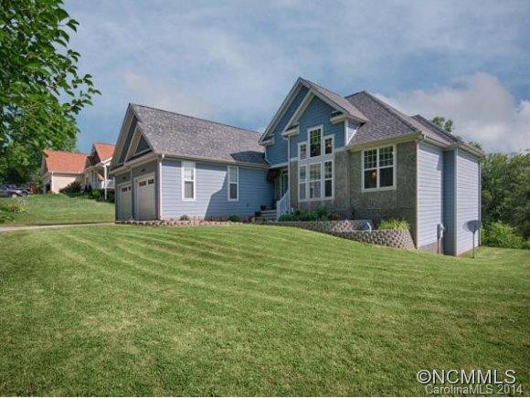 18 Emmas Way - Photo 2