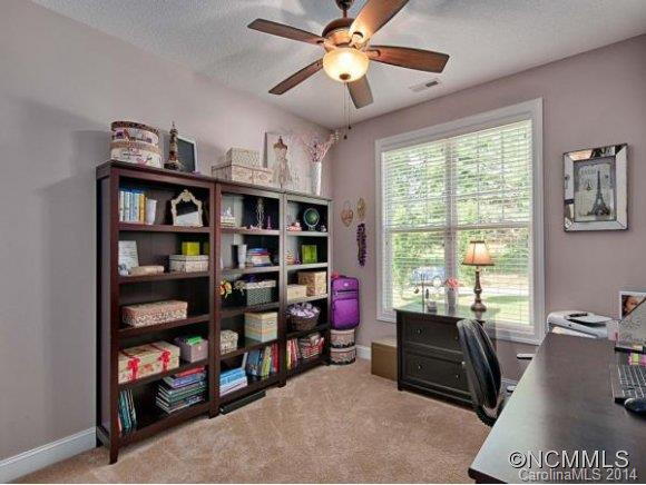 18 Emmas Way - Photo 11