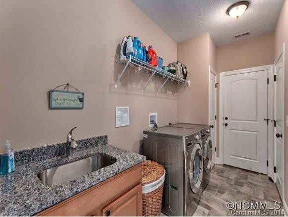 18 Emmas Way - Photo 12