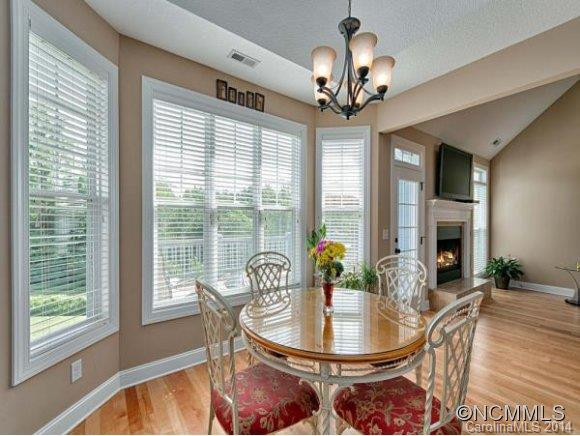 18 Emmas Way - Photo 6